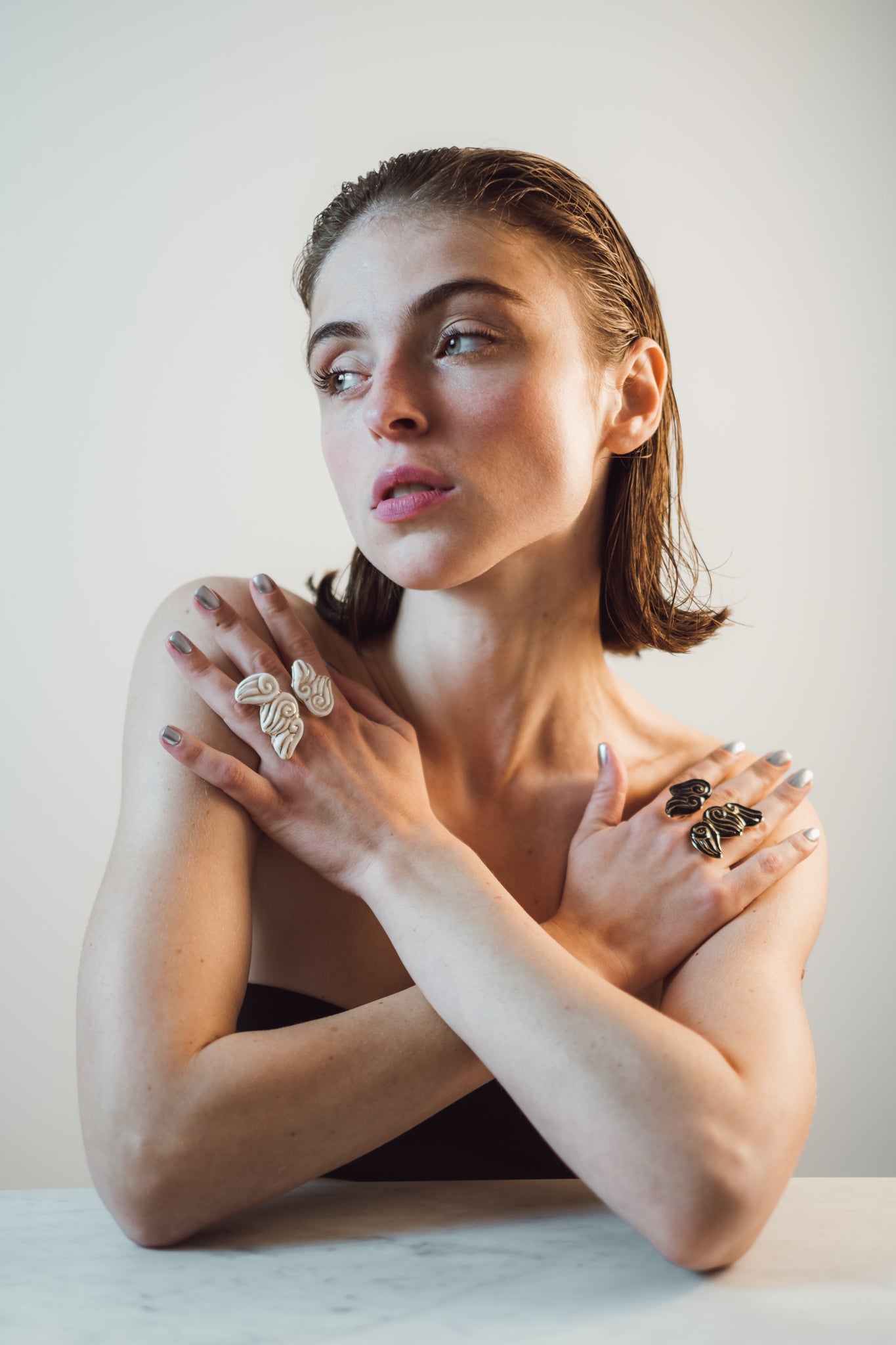 Grand bijou de main - Blanc & Or