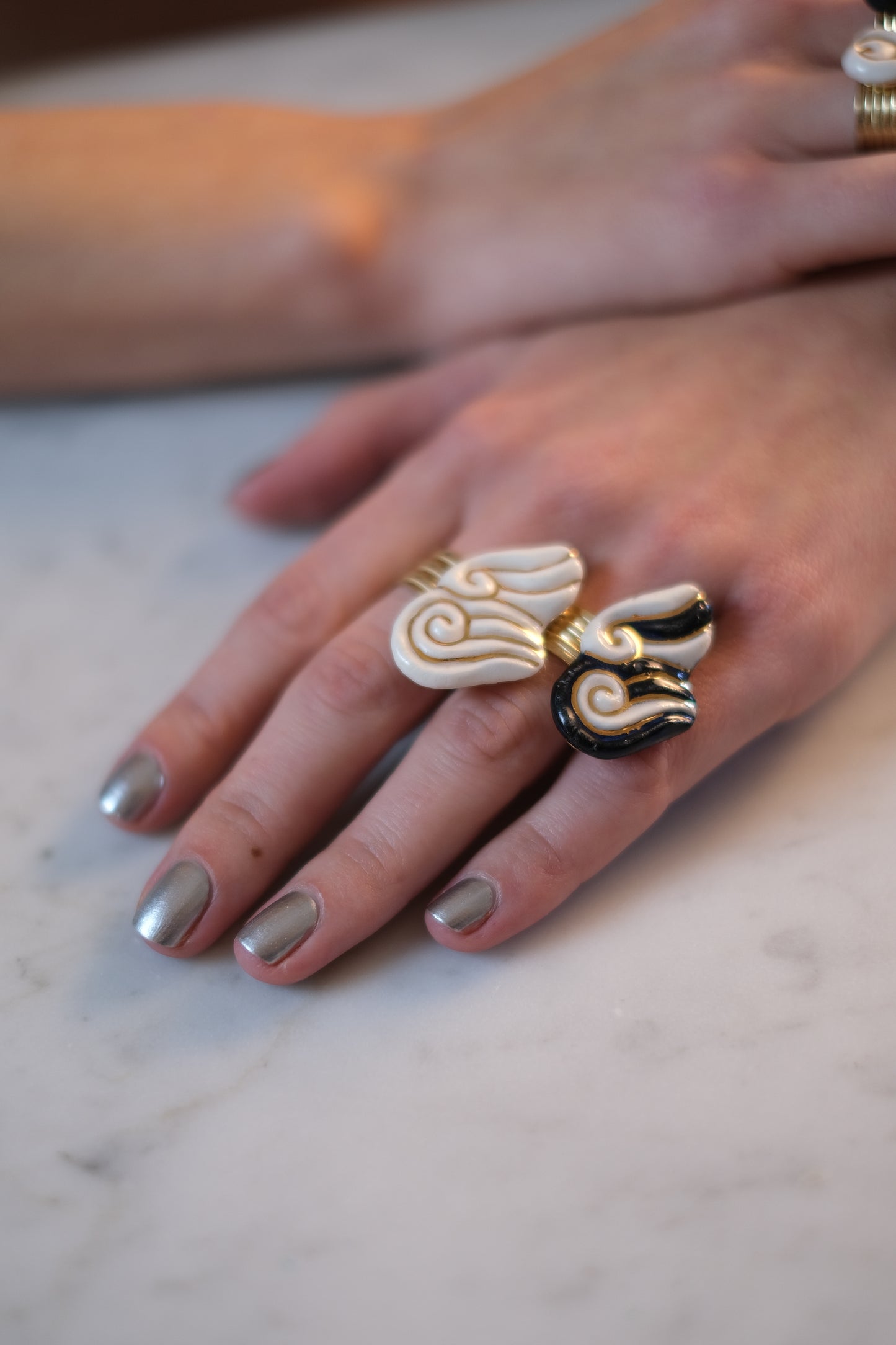 Bague « les 2 Volutes » - Blanc & Or