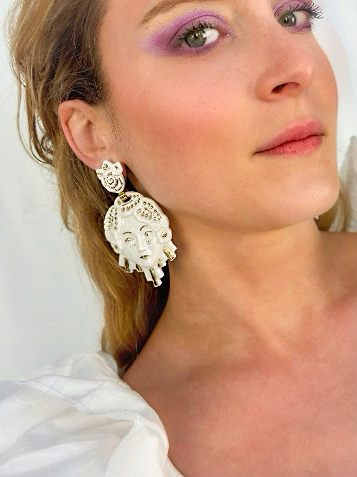 Mascaronne - The Earring - White & Gold