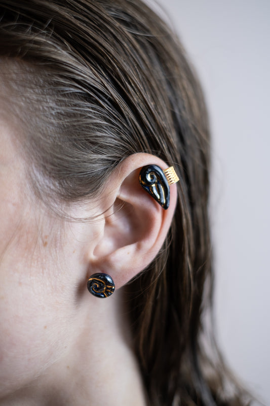 Earcuff volute - Noir & Or