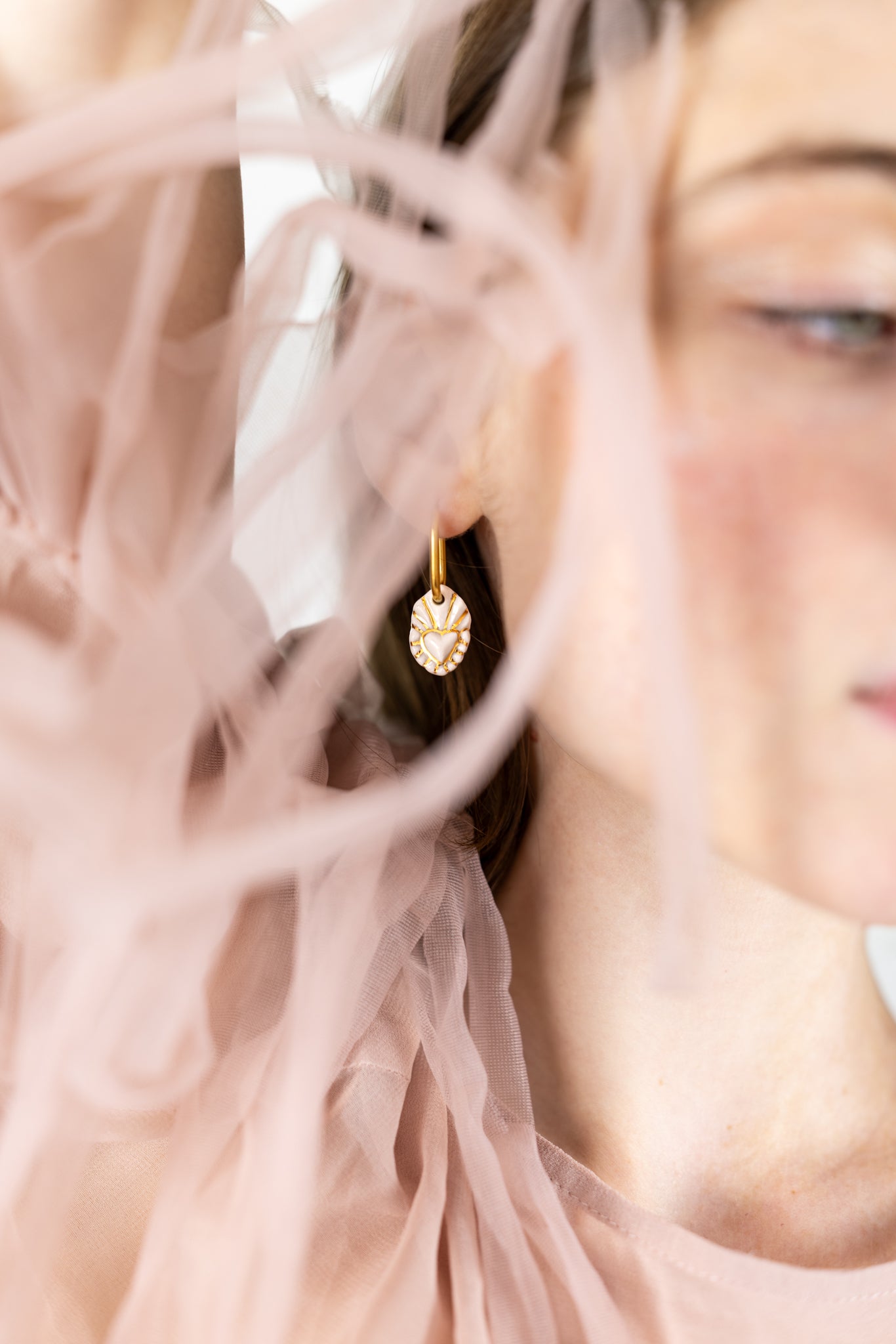 Ex-voto - La Paire de Boucles - Blanc & Or