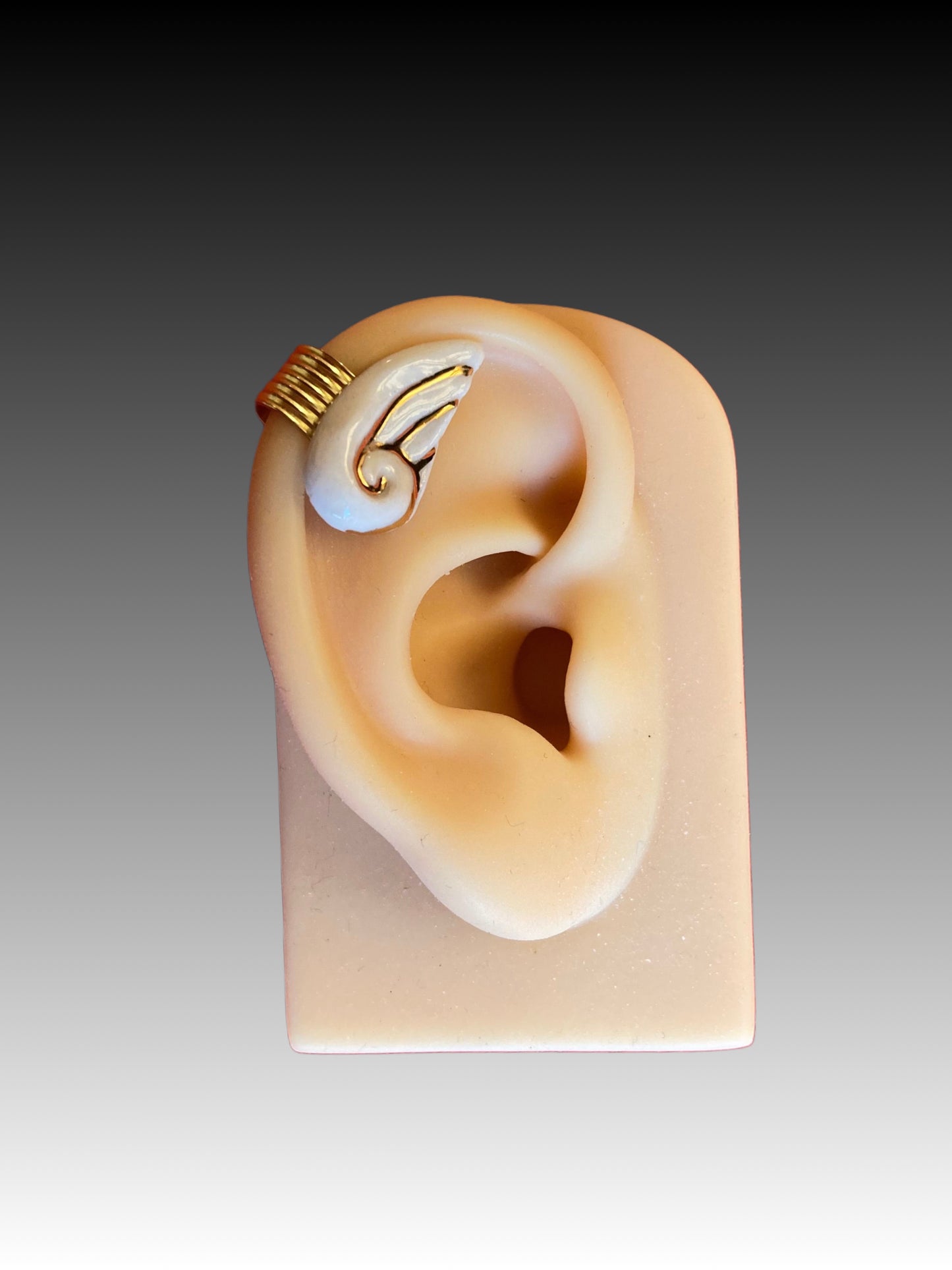 Earcuff volute - Blanc & Or