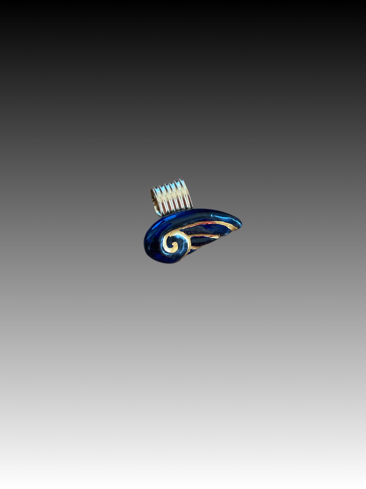 Earcuff volute - Black & Gold