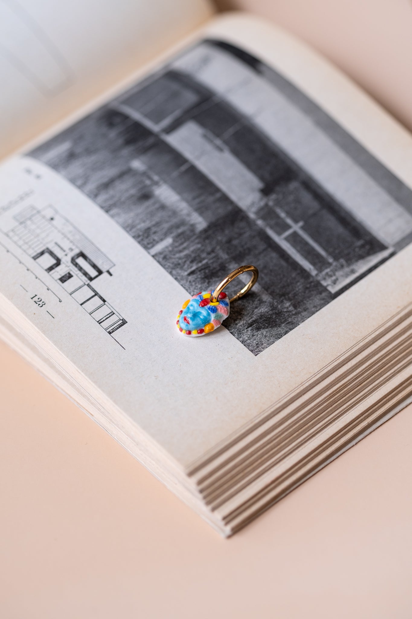 Androgyne - The Solitaire Earring - Colorful
