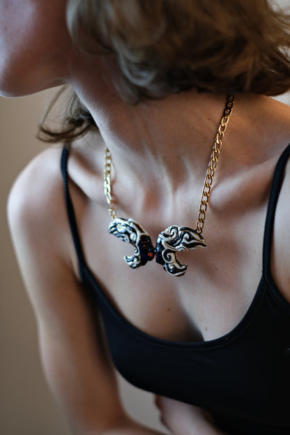 "Le Baiser" la Volute Necklace